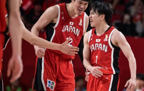 kaiyun-渡边与郭士强对喷太嚣张！场均15.5分远逊李贤重  B联赛也属二流水准|渡边雄太|NBA|体育赛事讨论|韩国男篮|nba_新浪体育_新浪新闻