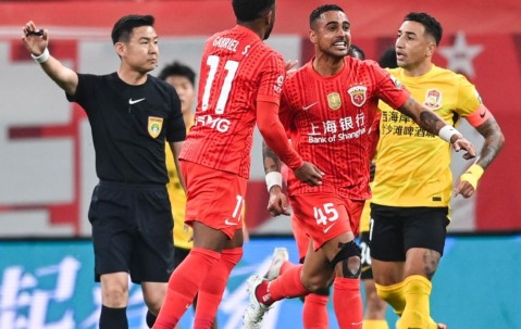 kaiyun-4-1！武磊梅开二度，中超卫冕冠军首胜，郑智又输了：遭遇两连败