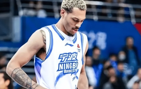 宁波冲突后续！兹利已走人，刘家成更衣室下令：破坏团队就滚蛋！|贝兹利|体育比赛|球队|比赛|数据_新浪体育_新浪新闻